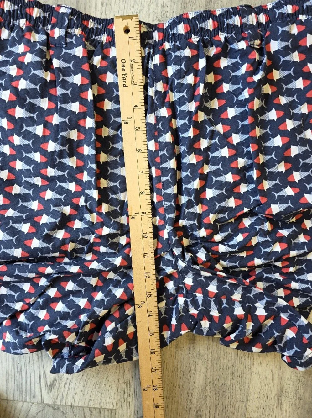 Columbia PFG Men’s XXL Fish Print Swim Shorts
